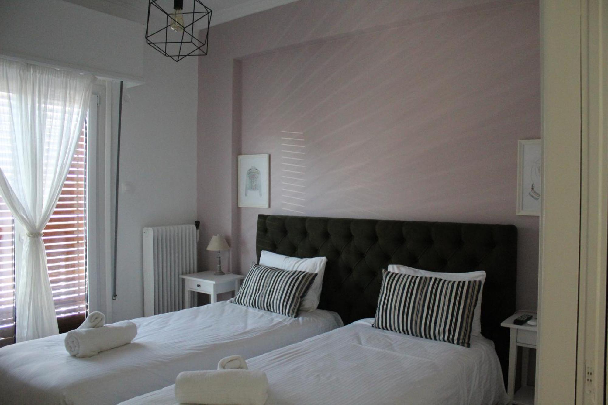 Suite 2 Bedrooms เอเธนส์ ภายนอก รูปภาพ