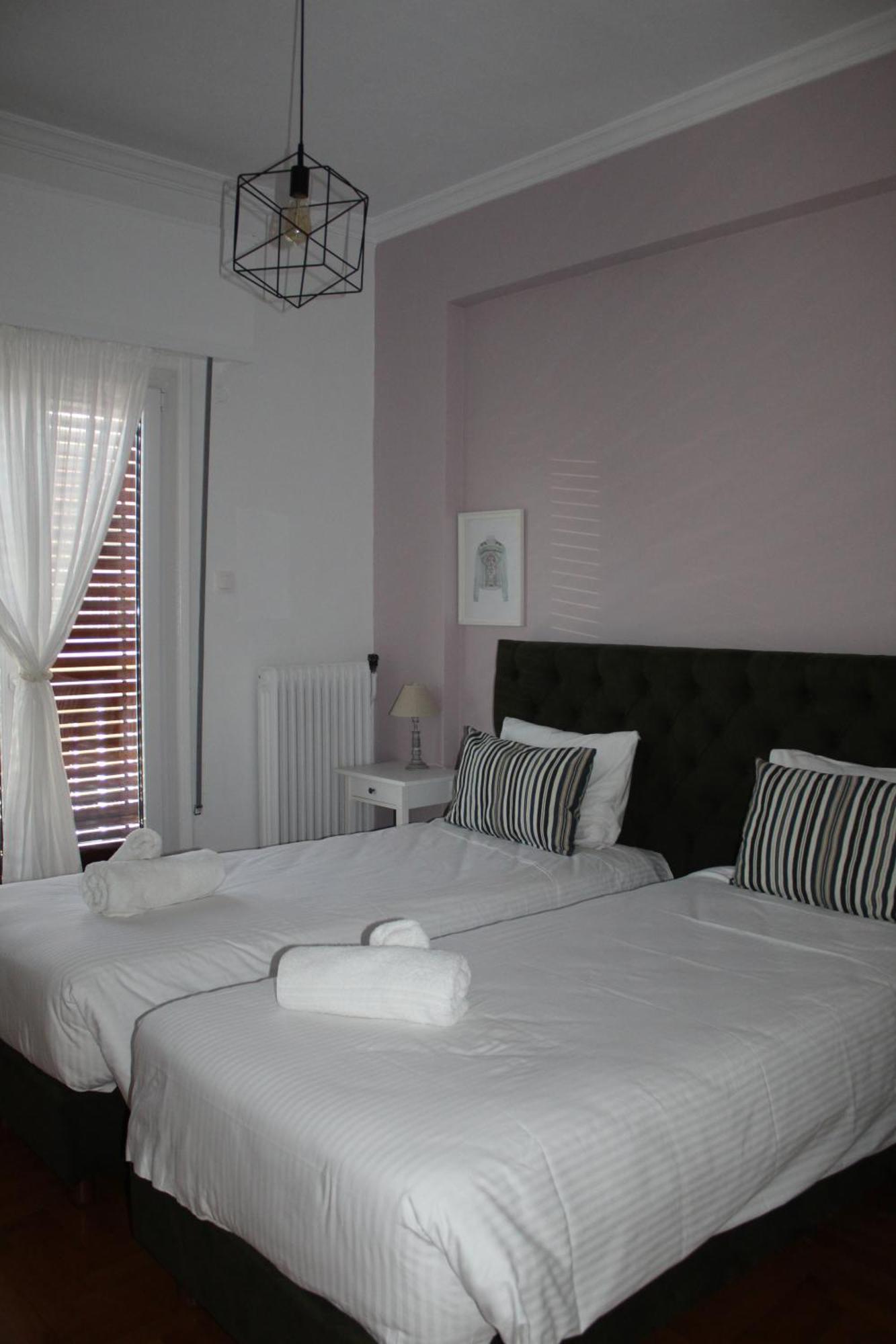 Suite 2 Bedrooms เอเธนส์ ภายนอก รูปภาพ