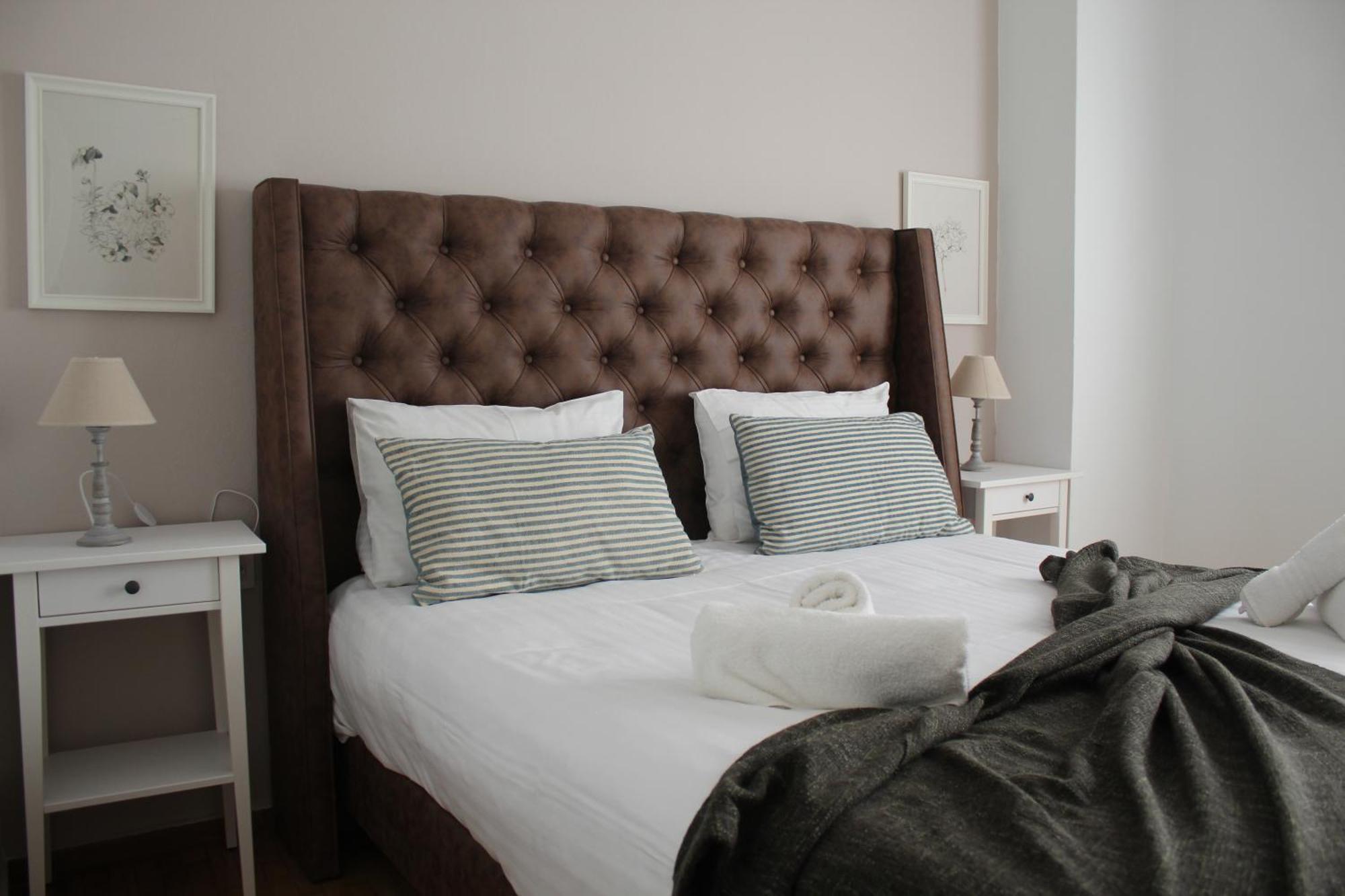 Suite 2 Bedrooms เอเธนส์ ภายนอก รูปภาพ