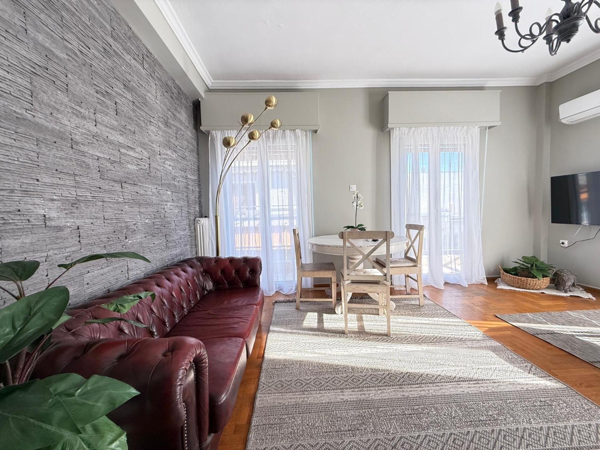 Suite 2 Bedrooms เอเธนส์ ภายนอก รูปภาพ